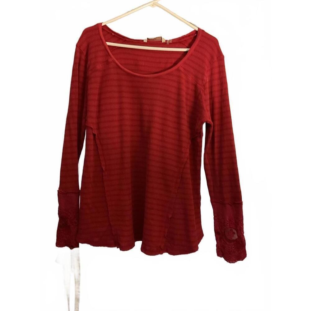 Soft surroundings Red striped ribbed T shirt with embroidered cuffs Large